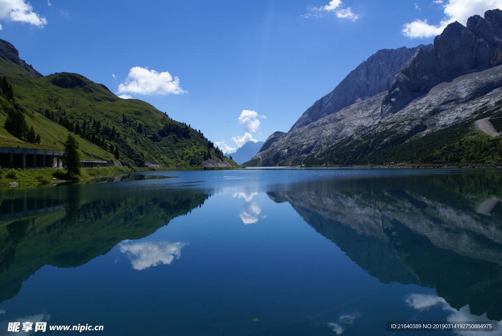 秀丽水面风景