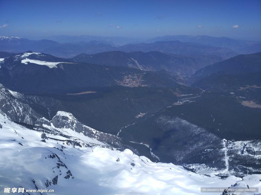 俯视群山 雪山