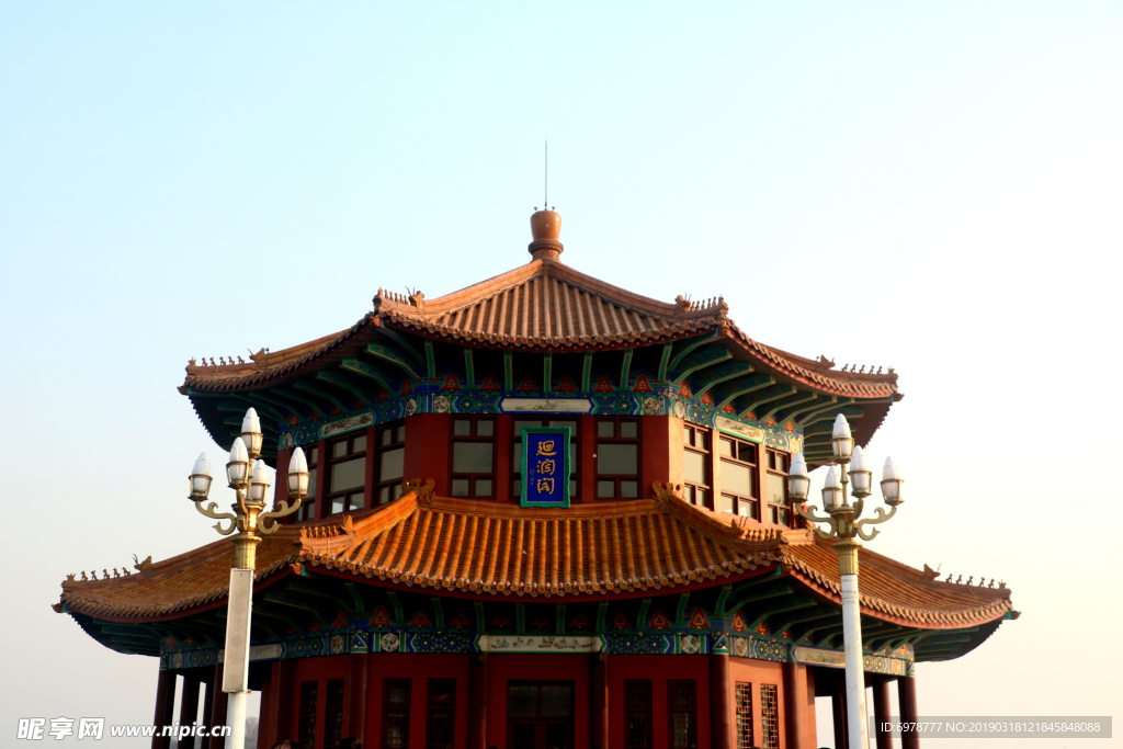 回澜阁