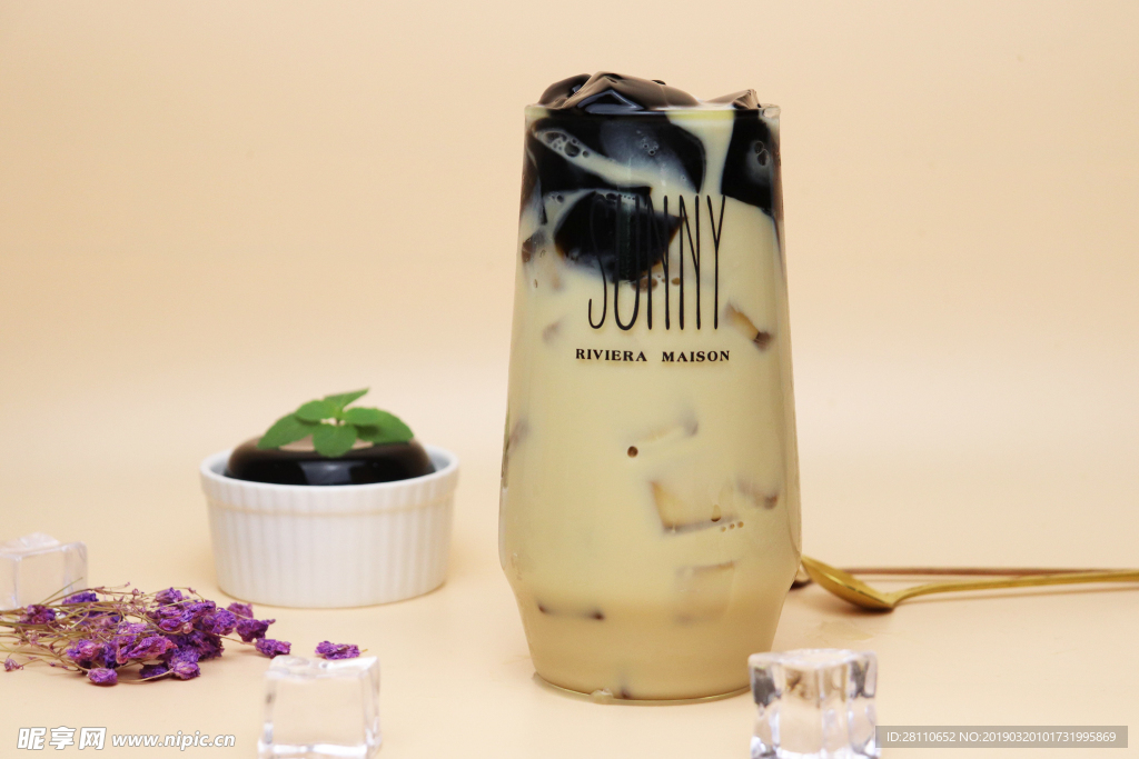 烧仙草奶茶
