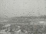 雨夹雪模糊玻璃透视景