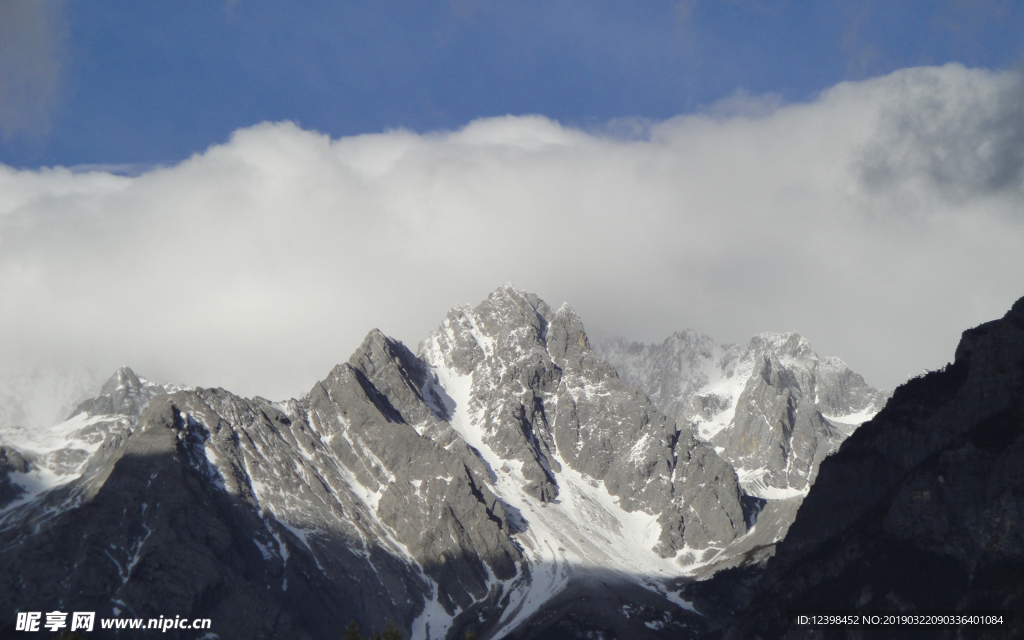 玉龙雪山
