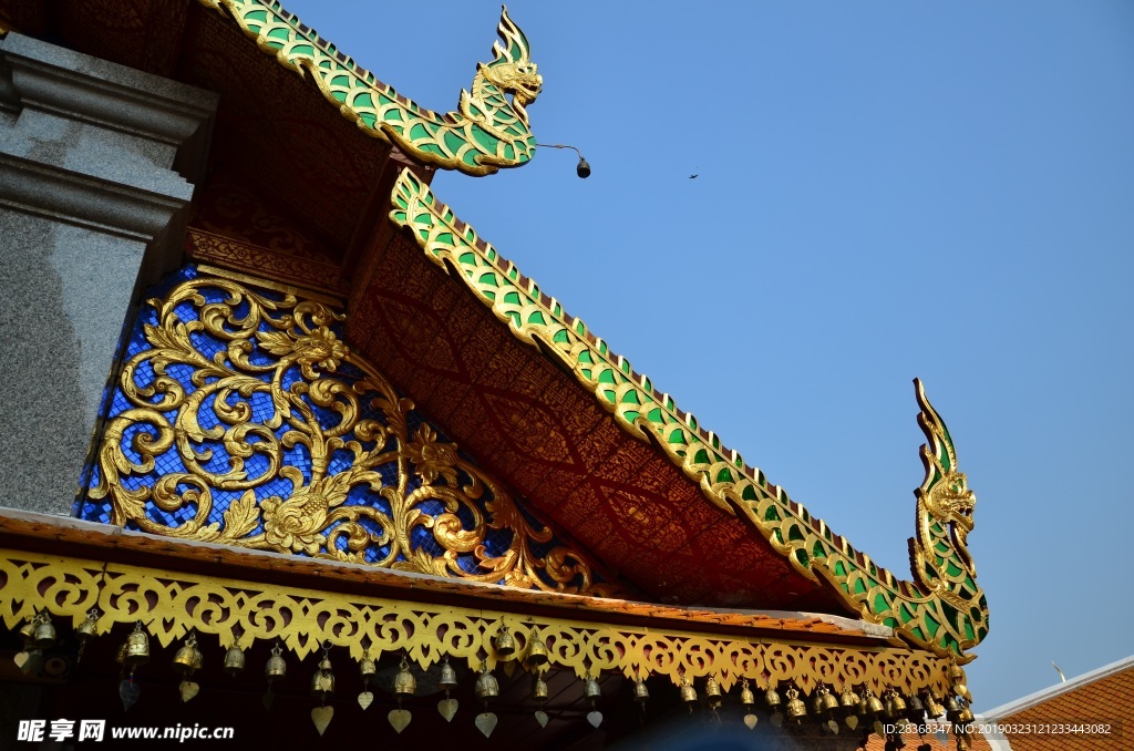 古典花纹寺庙建筑