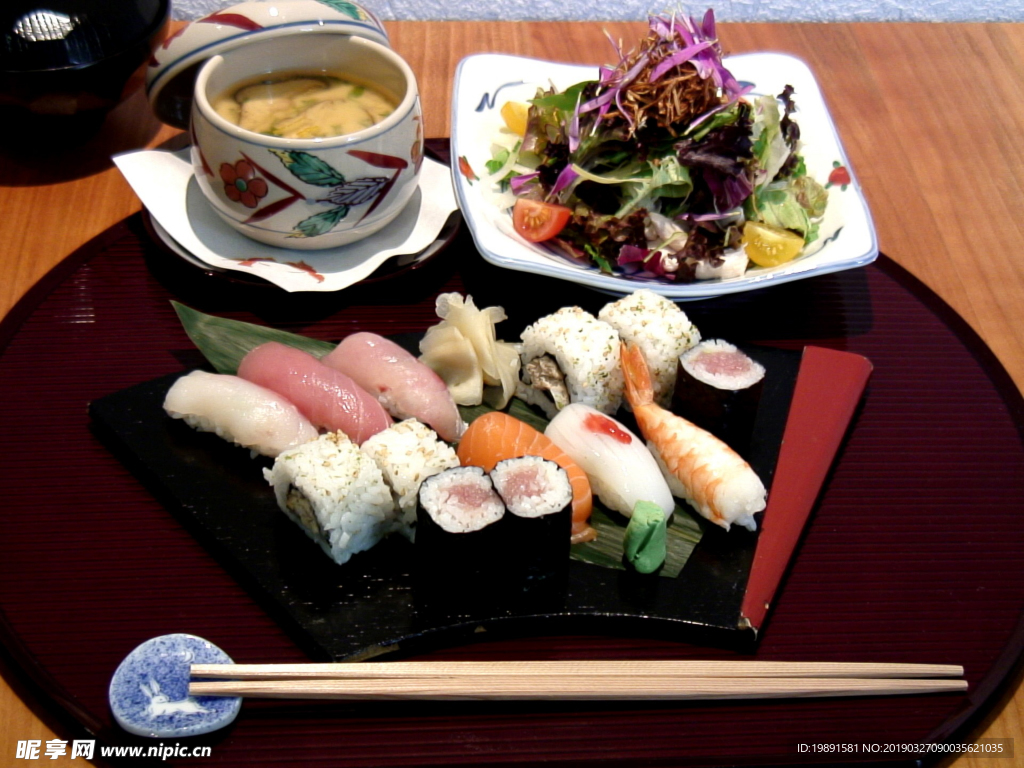 餐饮