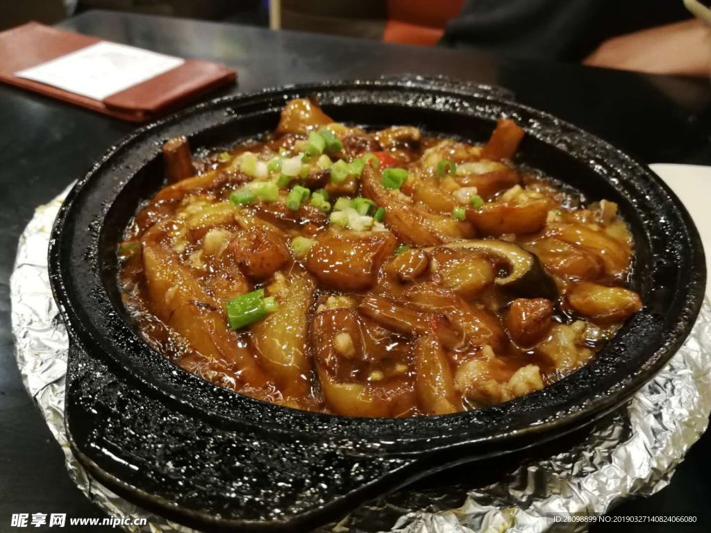 美食煲仔饭