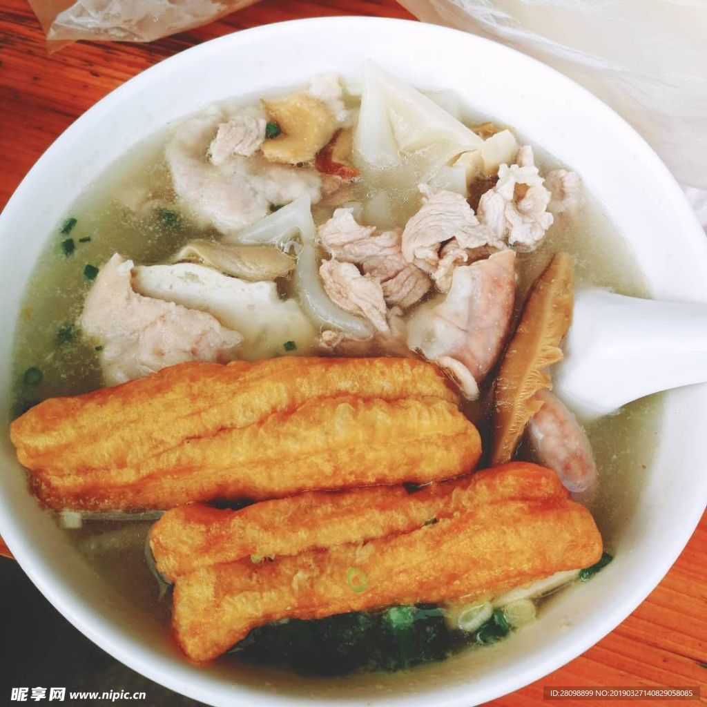 美食汤粉