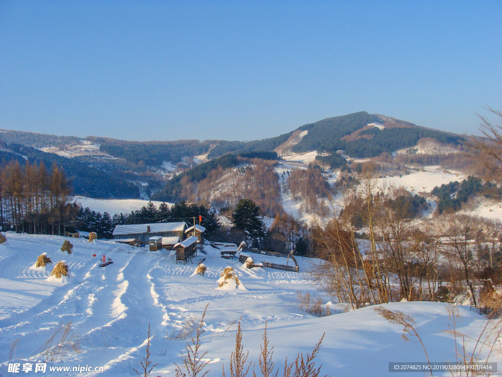 松岭雪村