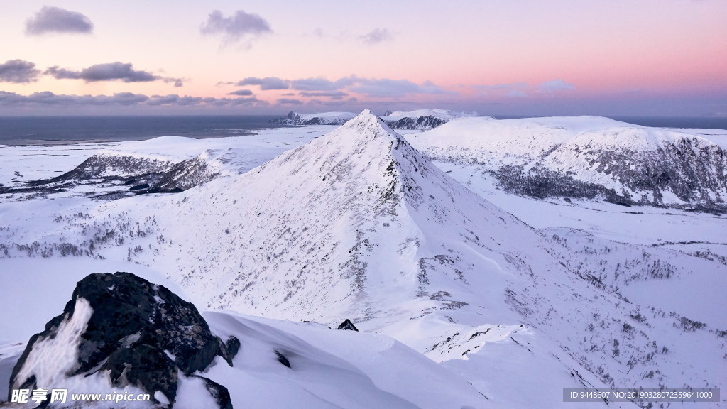 唯美雪山风景图片