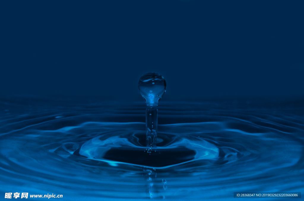 水注 水溅起  喷雾 喷洒 洒