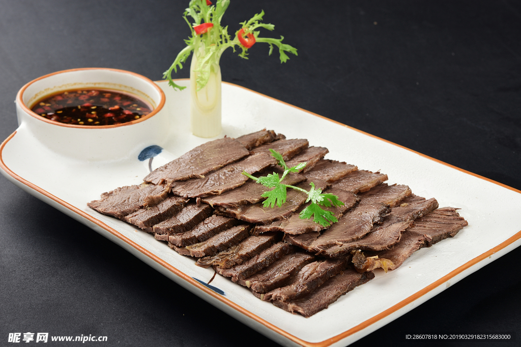 卤牛肉