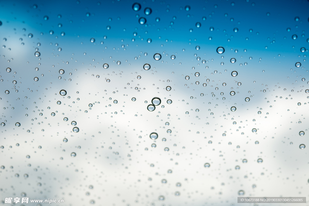 水