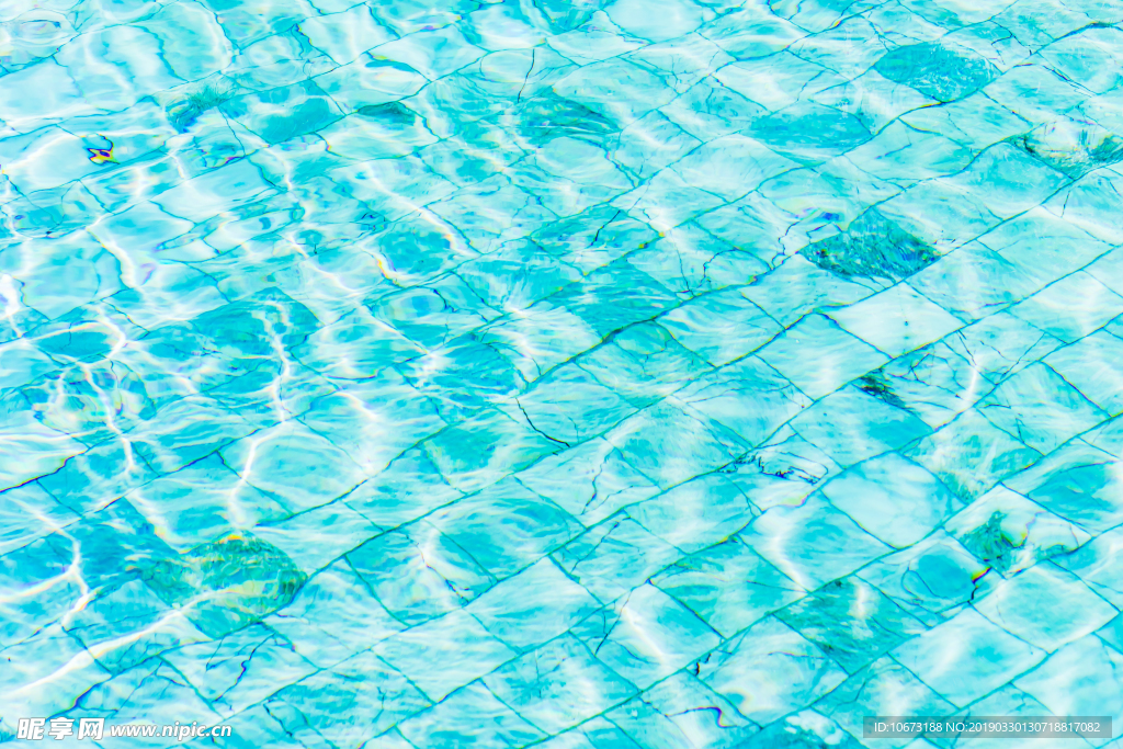 水