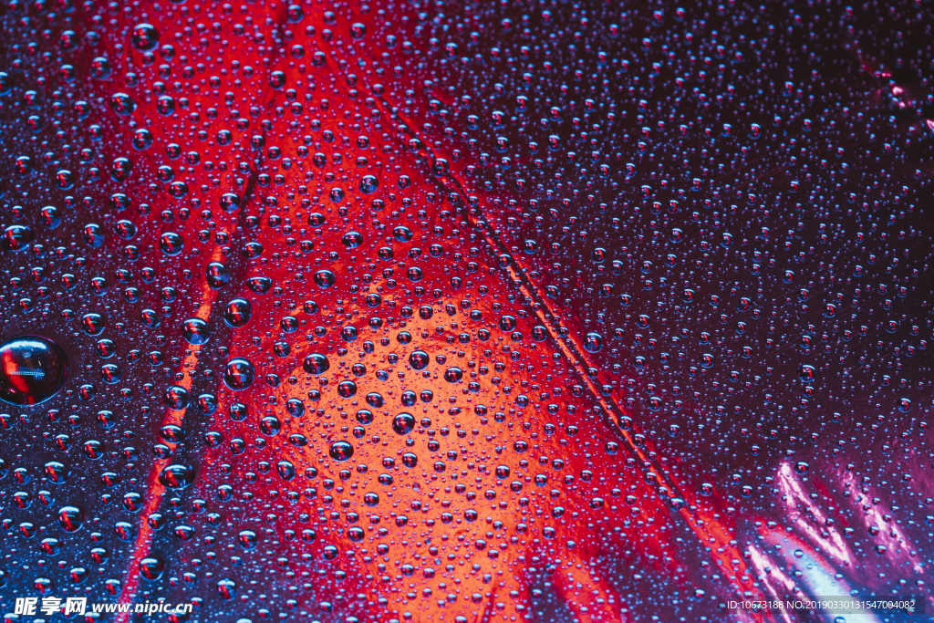 水