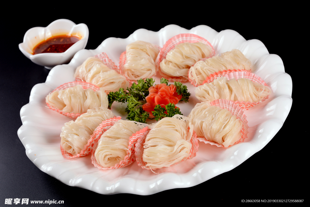 金线油塔