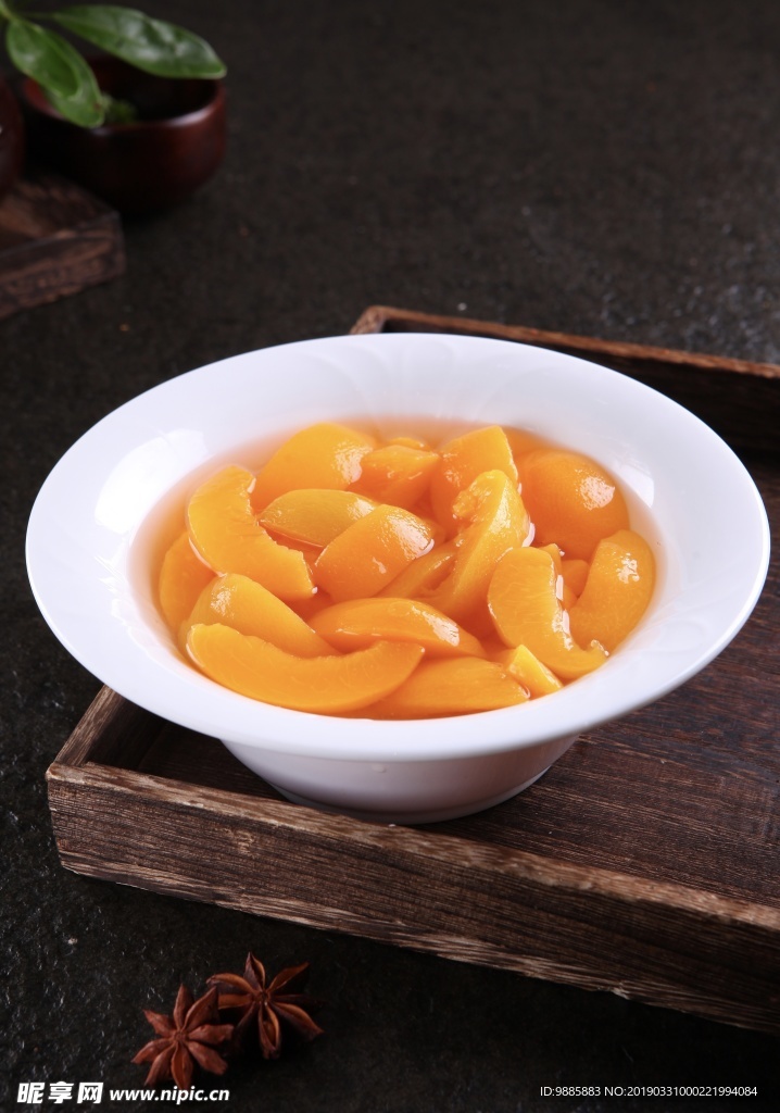 糖水黄桃