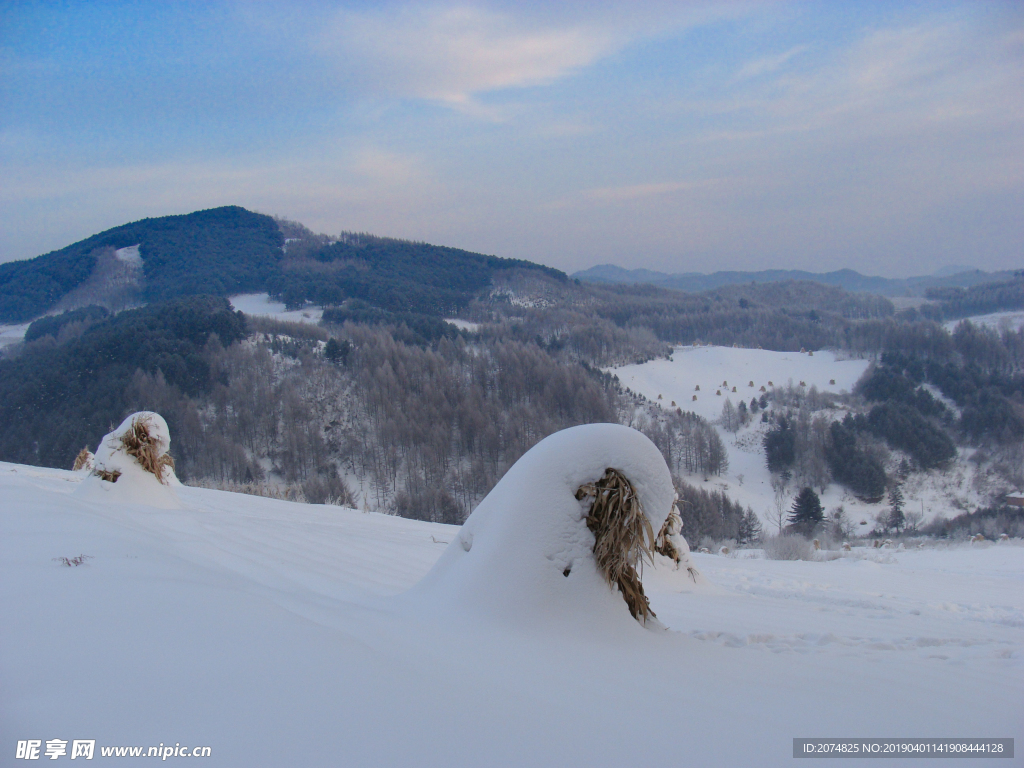 松岭雪村