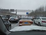 大雪堵车
