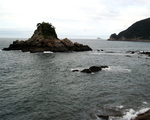天空大海小岛照片