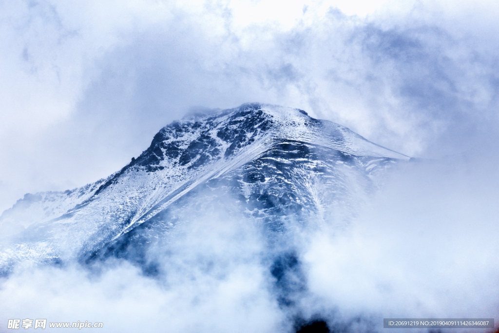 青海雪山