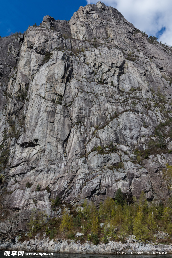 山