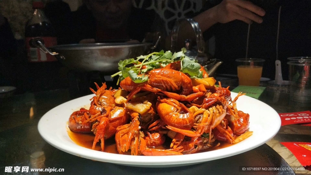 焖虾