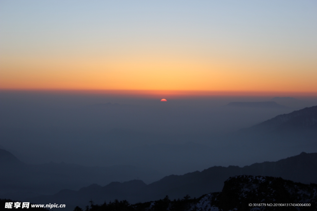 牛背山
