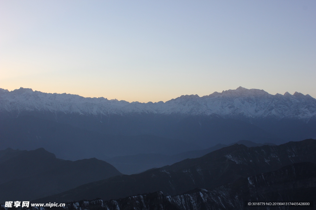 牛背山