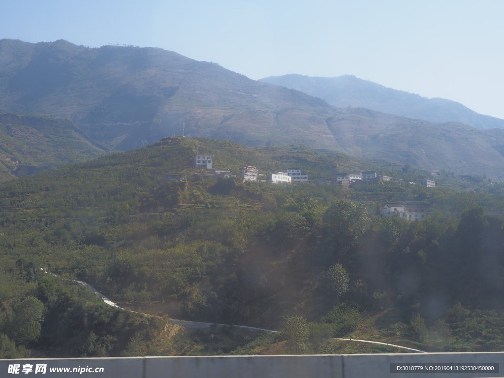 牛背山