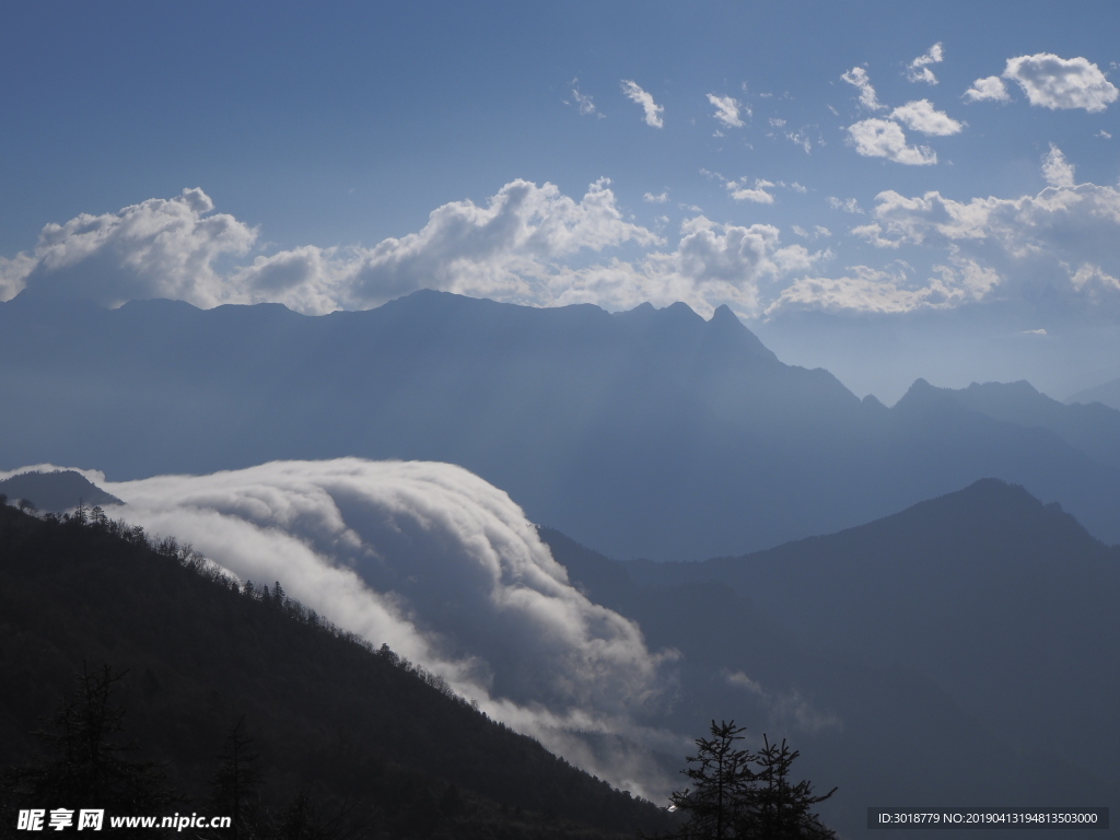 牛背山