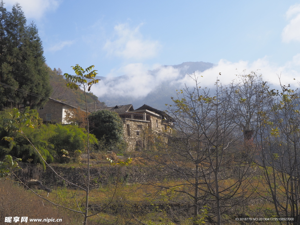 牛背山