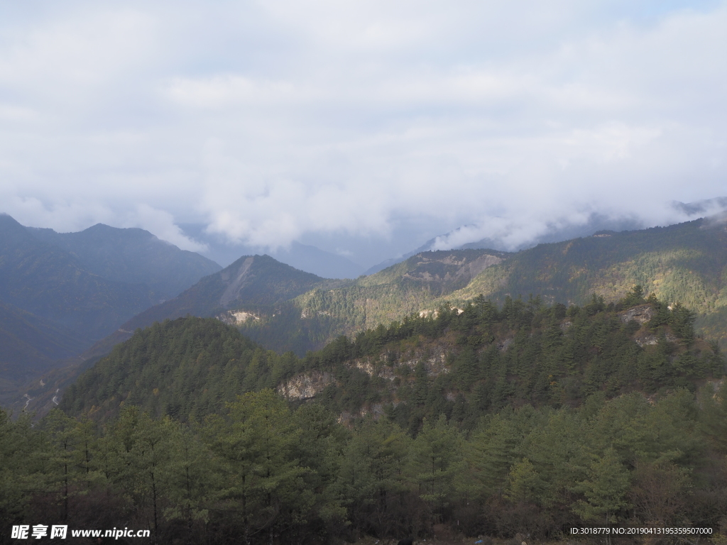 牛背山