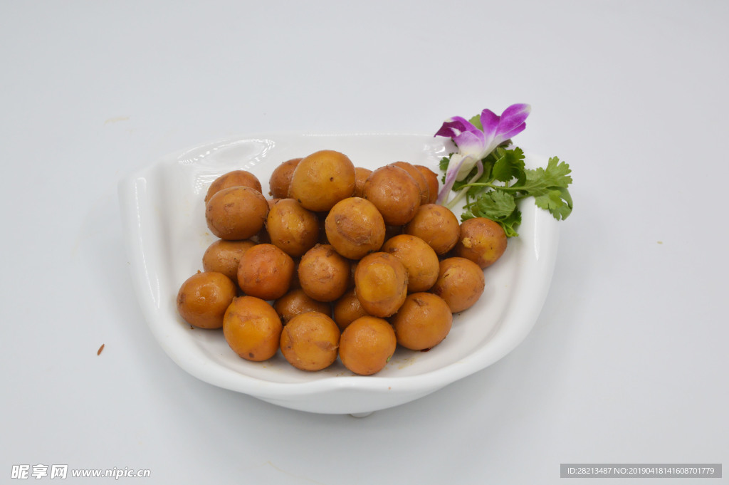 卤味小鸡蛋