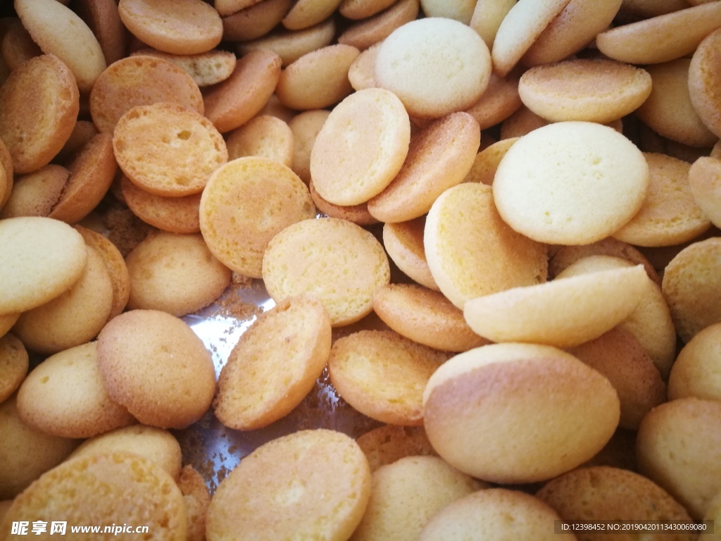 小饼干