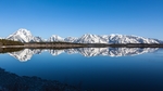 雪山 湖泊