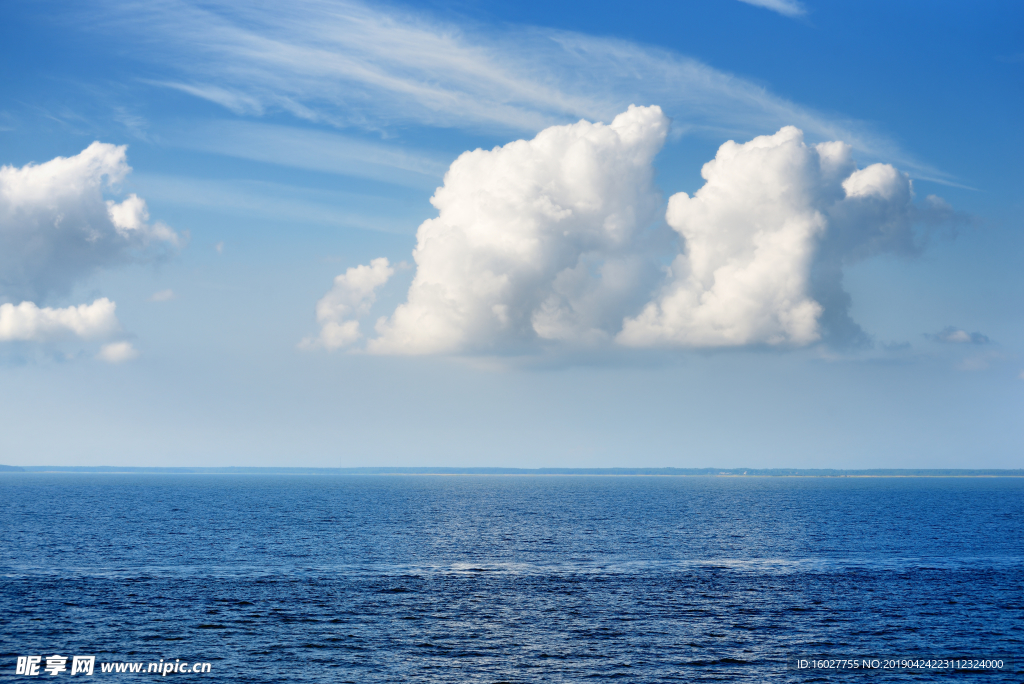 蓝色天空海洋