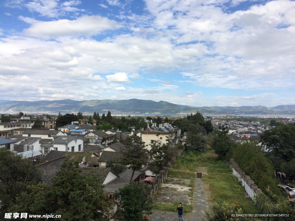 大理古城风景图