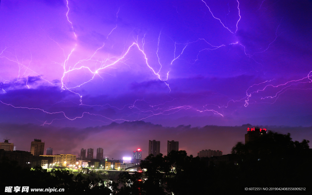 雷雨夜