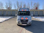 依维柯校车
