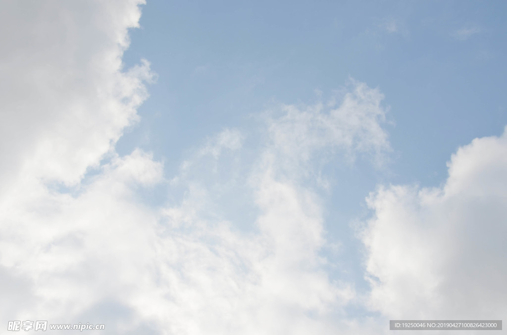 天空 白云