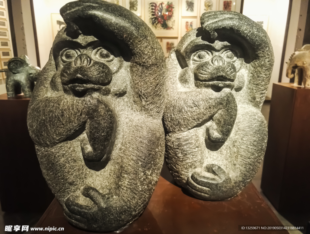石猴 龙 韩美林 艺术馆 雕塑