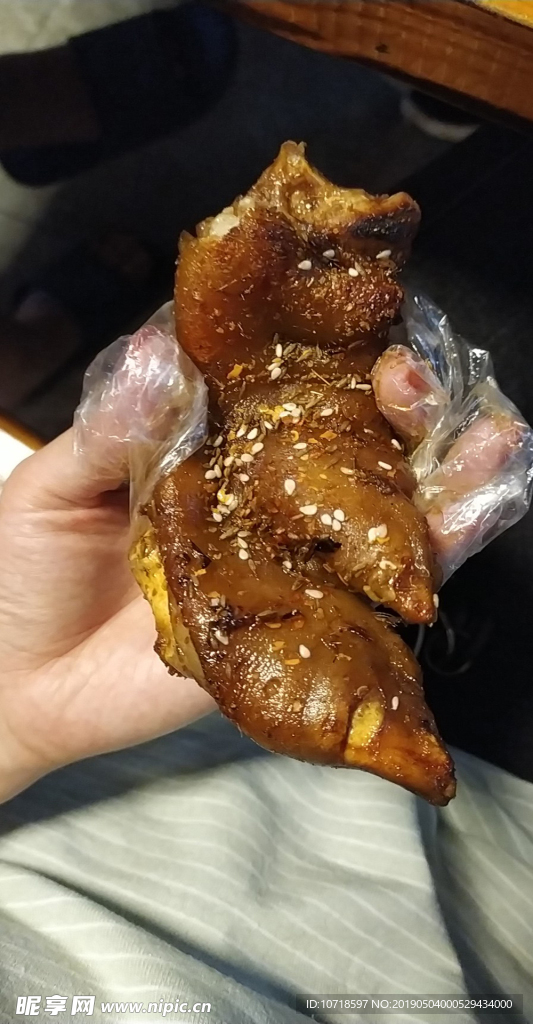 酱肘子