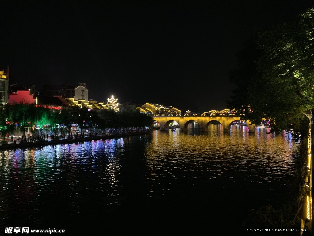 镇远古镇夜景风光