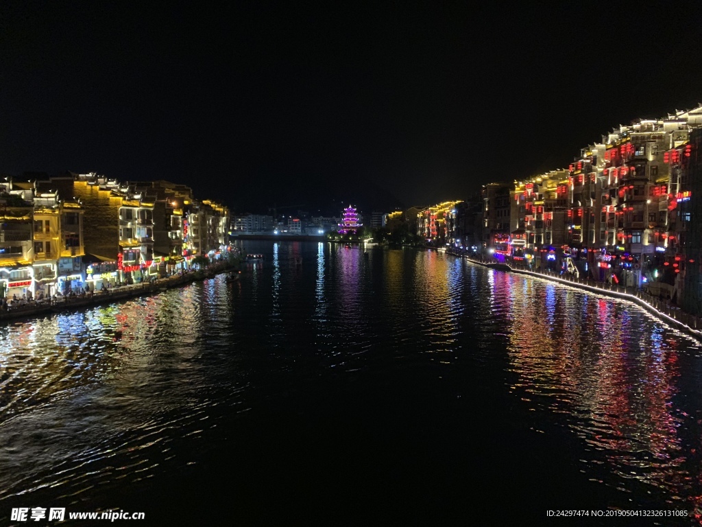 舞阳河两岸夜景风光