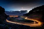 夜晚的高速公路