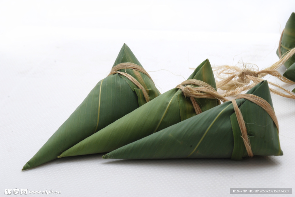 一串 端午 粽子