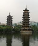 桂林日月塔