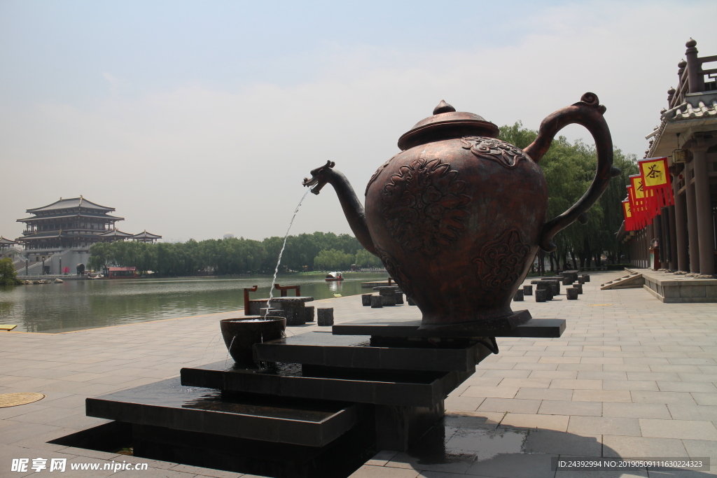 茶壶雕塑喷泉