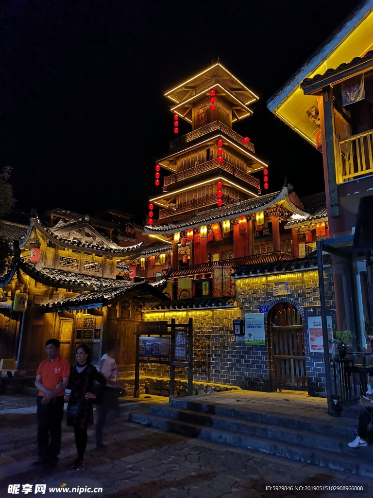 溪布街夜景