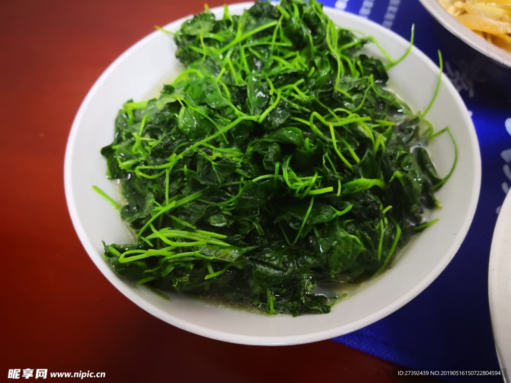 酒糟草头怎么做_酒糟草头的做法_豆果美食