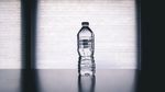 特写矿泉水